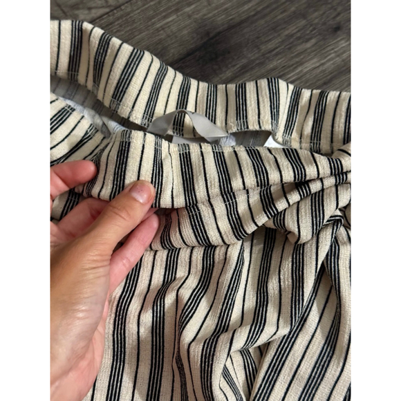 H&M Size Medium Jersey Wrap Light Beige Striped Skirt - Picture 6 of 8